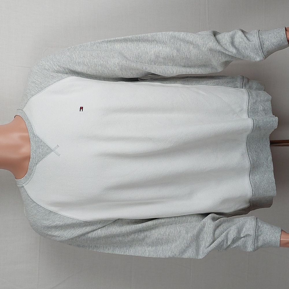 Hilfiger sweatshirt